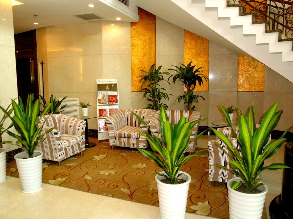 Overseas Chinese International Hotel Qingdao Eksteriør billede