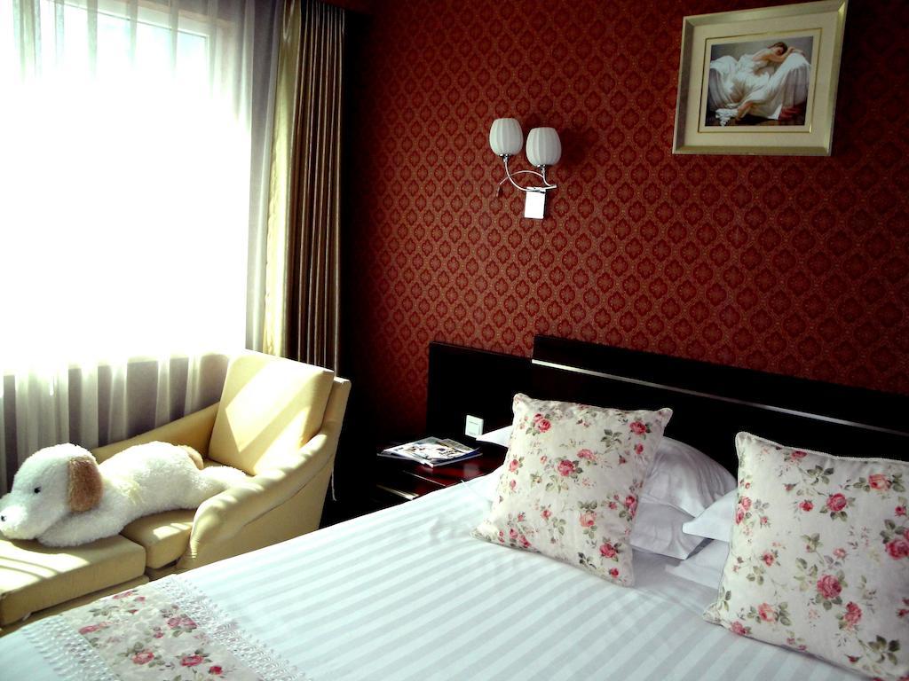 Overseas Chinese International Hotel Qingdao Eksteriør billede